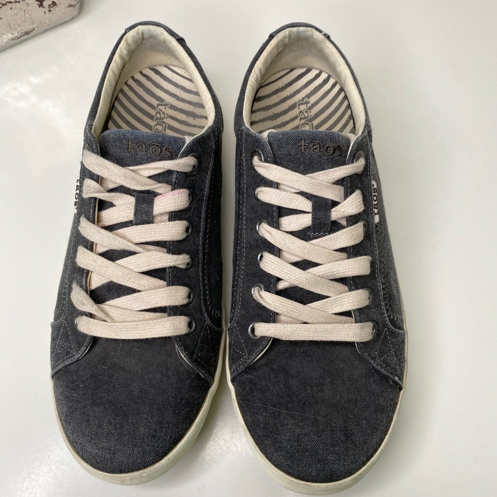 TAOS Star Canvas Lace Up Low‎ Top Sneakers Shoes Charcoal Gray Size 10.5 Wide - Picture 5 of 10